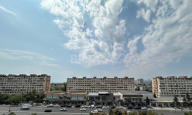 Продаётся 2-комн. вторичка 65 м², м. Халглар Достлугу, photo 1 from 18