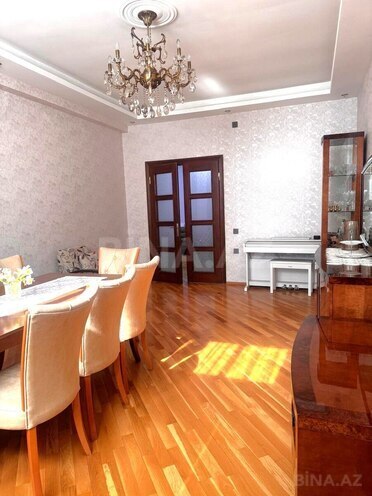 Продаётся 3-комн. новостройка 125 м², м. Элмляр Академиясы, photo 4 from 15