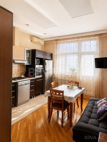 Продаётся 3-комн. новостройка 125 м², м. Элмляр Академиясы, photo 9 from 15