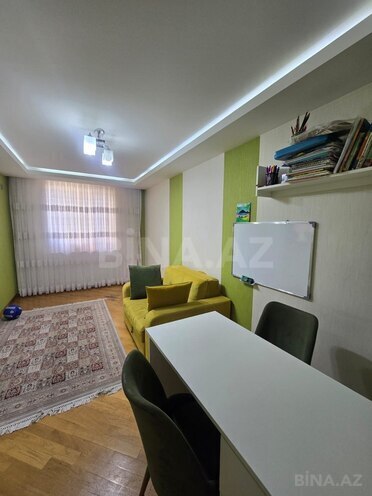 Продаётся 3-комн. вторичка 60 м², м. Элмляр Академиясы, photo 3 from 19