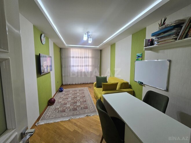 Продаётся 3-комн. вторичка 60 м², м. Элмляр Академиясы, photo 4 from 19