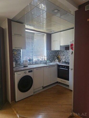 Продаётся 3-комн. вторичка 60 м², м. Элмляр Академиясы, photo 10 from 19