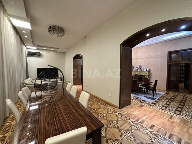 Satılır 6 otaqlı köhnə tikili 300 m², Sahil m., photo 23 from 31