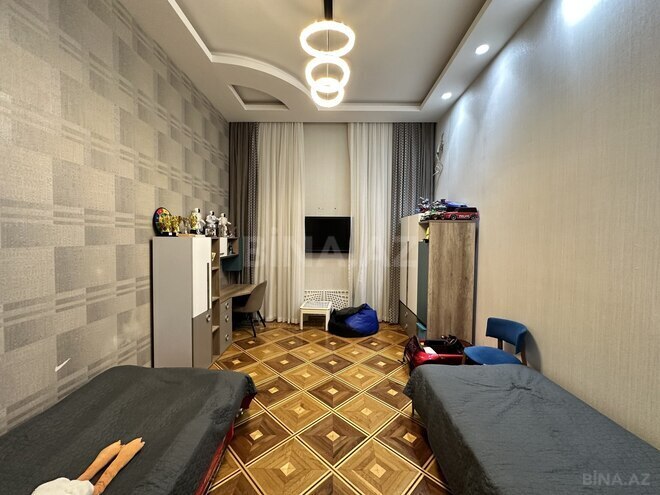 Satılır 6 otaqlı köhnə tikili 300 m², Sahil m., photo 13 from 31