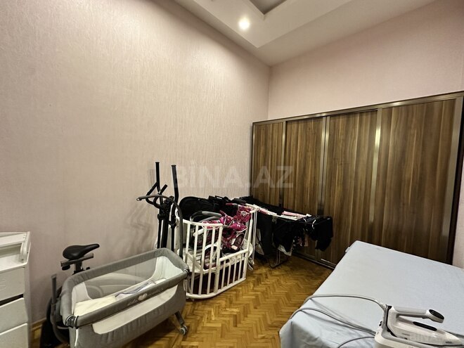 Satılır 6 otaqlı köhnə tikili 300 m², Sahil m., photo 30 from 31