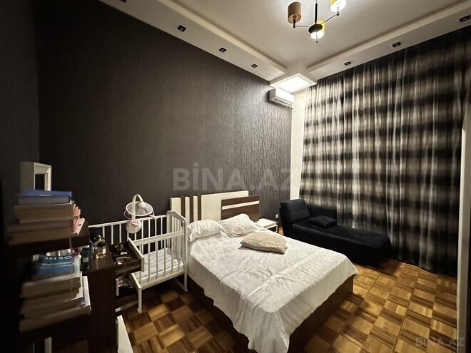 Satılır 6 otaqlı köhnə tikili 300 m², Sahil m., photo 12 from 31