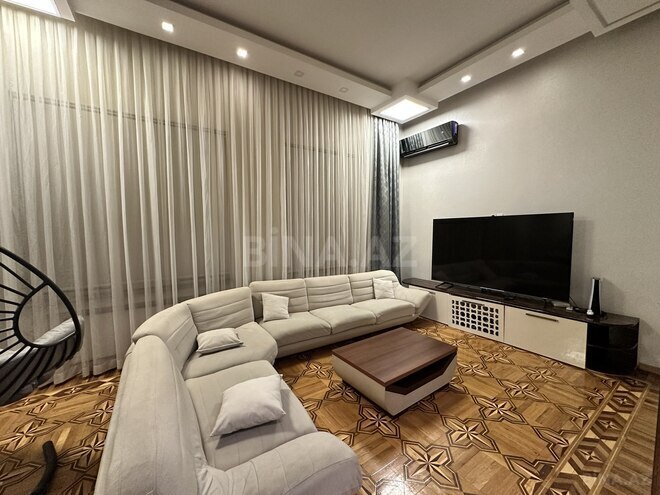 Satılır 6 otaqlı köhnə tikili 300 m², Sahil m., photo 26 from 31