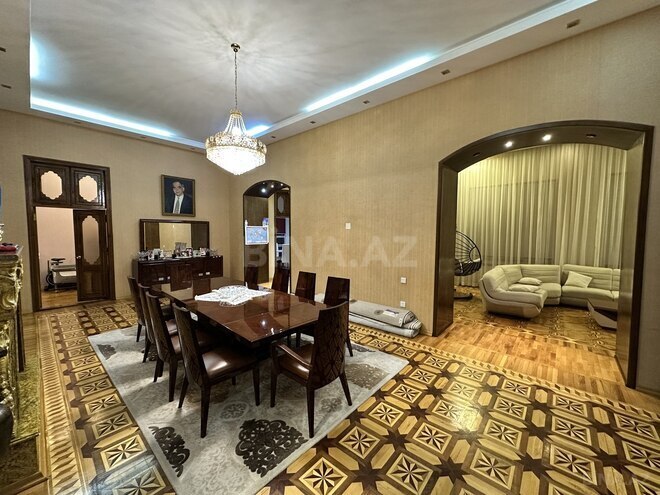 Satılır 6 otaqlı köhnə tikili 300 m², Sahil m., photo 5 from 31