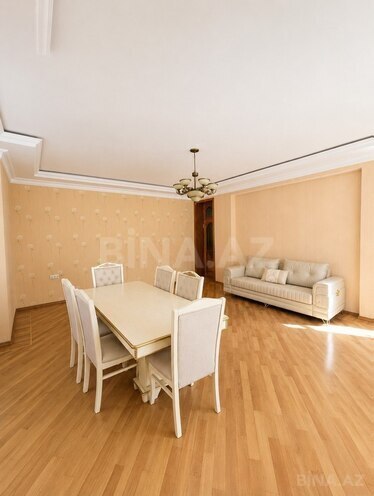 Сдаётся 3-комн. новостройка 135 м², м. 8 ноября, photo 3 from 14