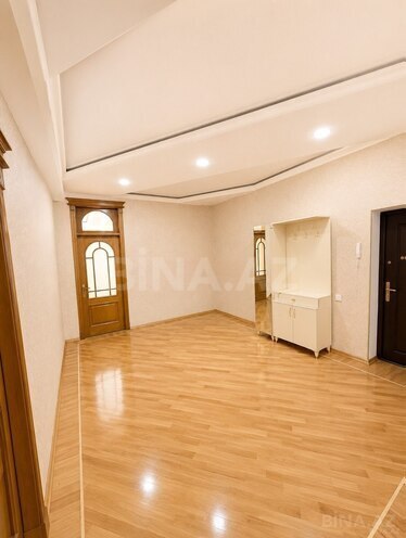 Сдаётся 3-комн. новостройка 135 м², м. 8 ноября, photo 6 from 14