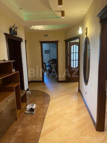 Сдаётся 3-комн. новостройка 125 м², м. Иншаатчылар, photo 11 from 17