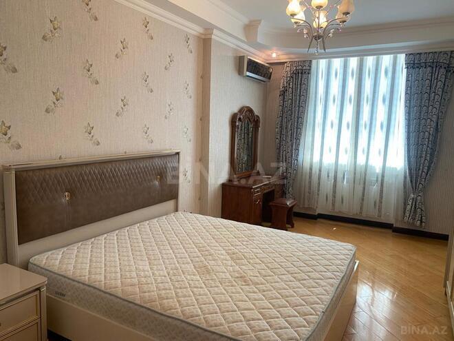 Сдаётся 3-комн. новостройка 125 м², м. Иншаатчылар, photo 6 from 17