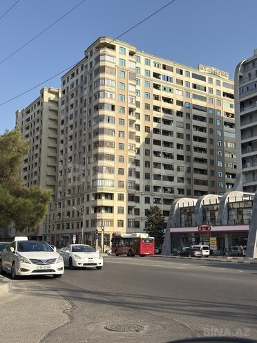 Продаётся 3-комн. новостройка 127 м², м. Кара Караев, photo 3 from 8