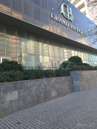 Сдаётся 3-комн. новостройка 110 м², м. 8 ноября, photo 1 from 22