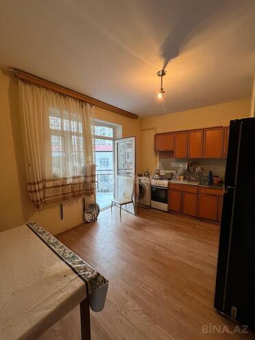 Satılır 2 otaqlı köhnə tikili 76 m², Yeni Yasamal q., photo 4 from 12