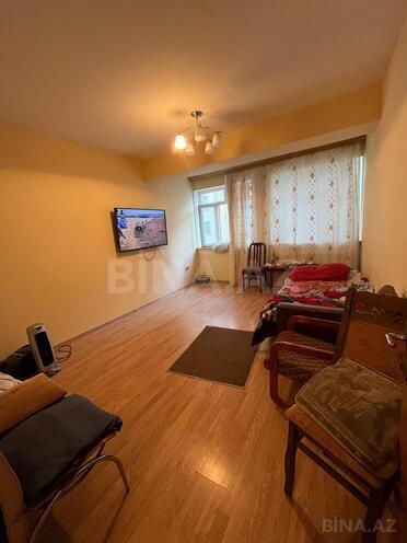 Satılır 2 otaqlı köhnə tikili 76 m², Yeni Yasamal q., photo 1 from 12