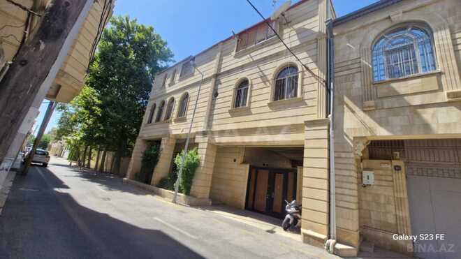 Satılır 15 otaqlı həyət evi/bağ evi 440 m², Gənclik m., photo 1 from 22