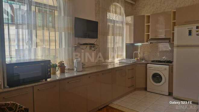 Satılır 15 otaqlı həyət evi/bağ evi 440 m², Gənclik m., photo 13 from 22