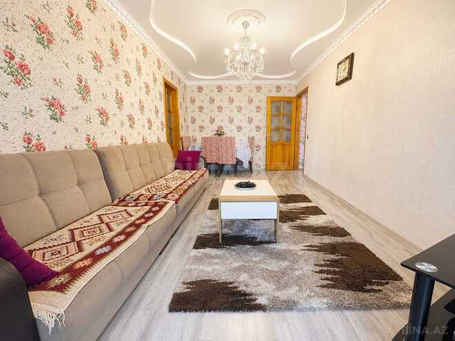 Продаётся 2-комн. вторичка 50 м², м. Нефтчиляр, photo 1 from 11