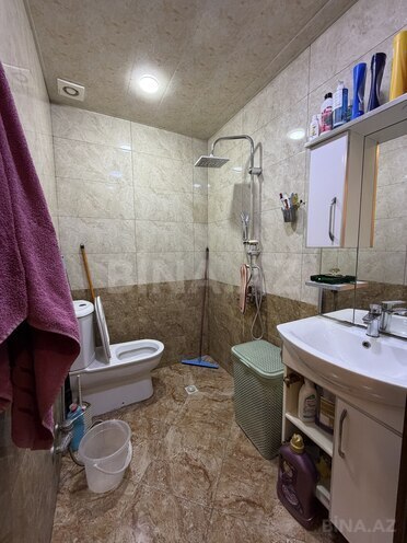 Satılır 2 otaqlı köhnə tikili 50 m², İnşaatçılar m., photo 14 from 15