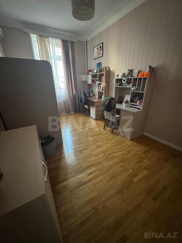 Satılır 3 otaqlı köhnə tikili 76 m², 28 May m., photo 10 from 13