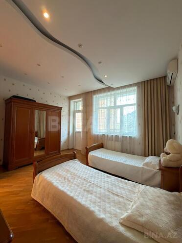 Сдаётся 3-комн. новостройка 140 м², м. 28 мая, photo 12 from 15