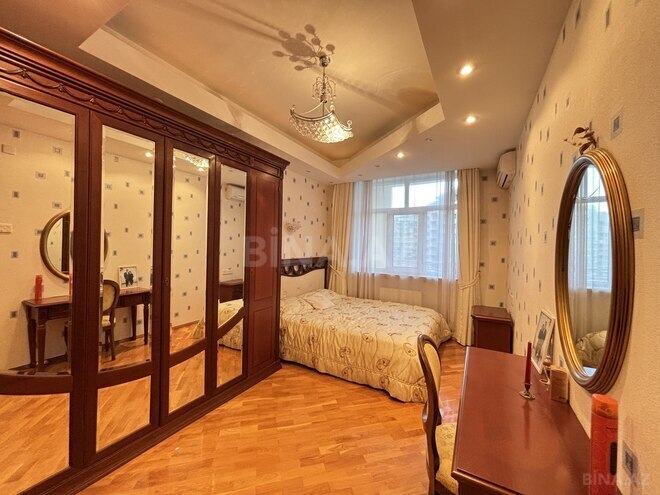 Сдаётся 3-комн. новостройка 140 м², м. Низами, photo 5 from 14