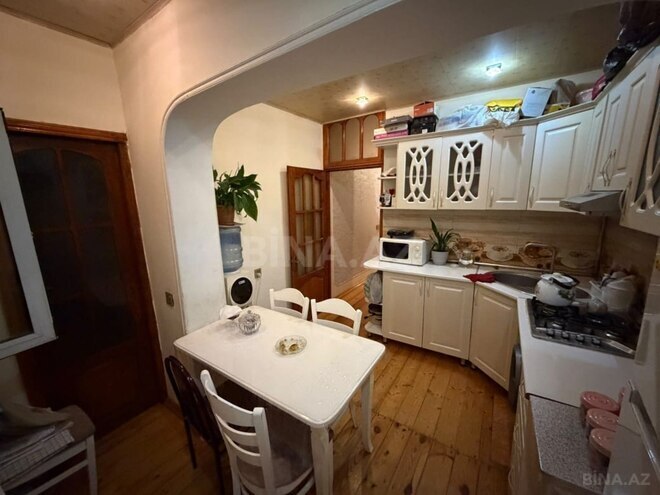 Satılır 2 otaqlı köhnə tikili 60 m², Əhmədli m., photo 1 from 13