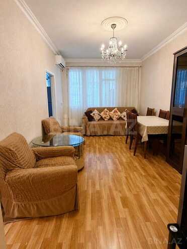 Сдаётся 2-комн. вторичка 50 м², м. Иншаатчылар, photo 1 from 10
