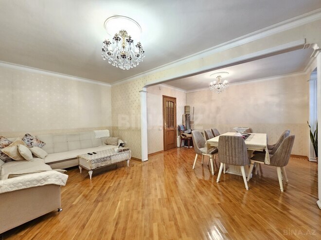 Satılır 4 otaqlı köhnə tikili 110 m², Azadlıq Prospekti m., photo 1 from 23