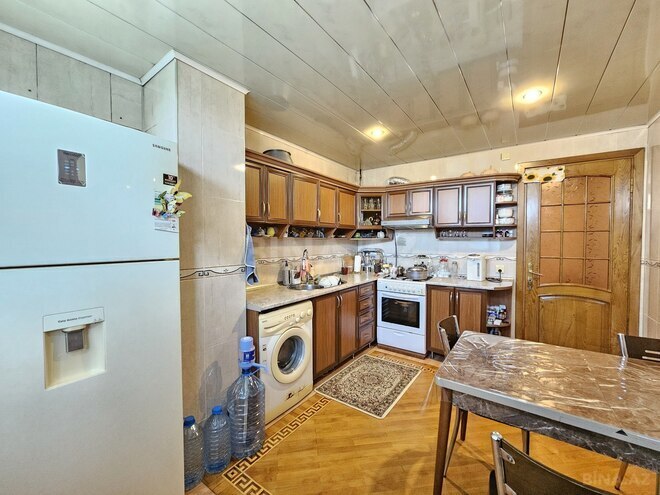 Satılır 4 otaqlı köhnə tikili 110 m², Azadlıq Prospekti m., photo 15 from 23
