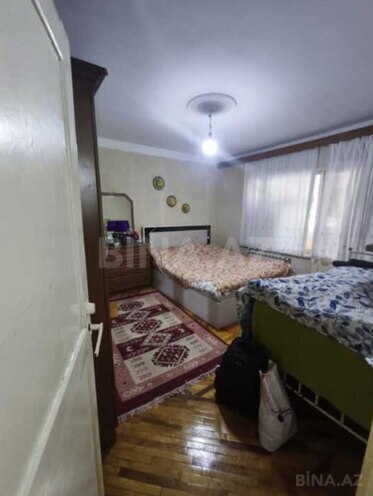 Продаётся 3-комн. вторичка 60 м², м. Нефтчиляр, photo 3 from 9