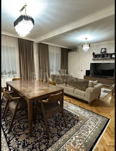 Satılır 5 otaqlı köhnə tikili 130 m², Azadlıq Prospekti m., photo 3 from 12