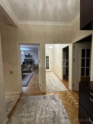 Satılır 5 otaqlı köhnə tikili 130 m², Azadlıq Prospekti m., photo 9 from 12