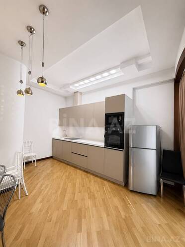 İcarəyə verilir 3 otaqlı yeni tikili 135 m², 28 May m., photo 9 from 13
