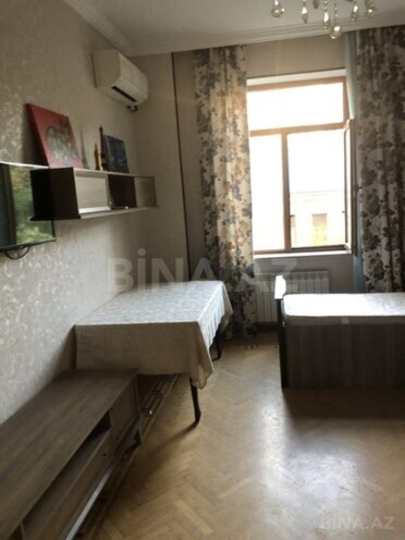İcarəyə verilir 3 otaqlı köhnə tikili 80 m², Nəsimi r., photo 1 from 10