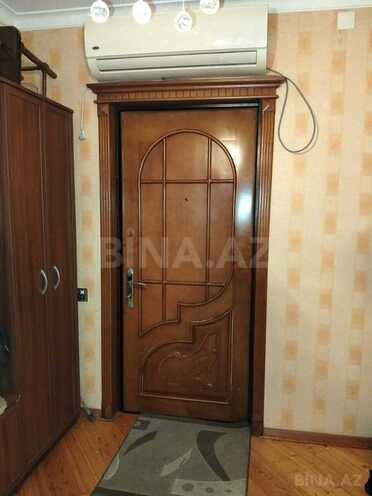 Продаётся 3-комн. вторичка 70 м², м. Ази Асланов, photo 12 from 14
