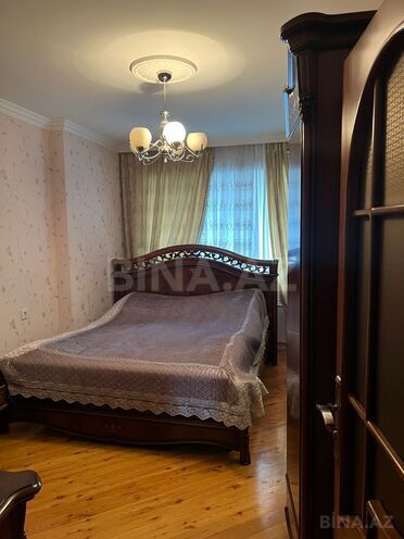 Продаётся 3-комн. вторичка 70 м², м. Ази Асланов, photo 4 from 14