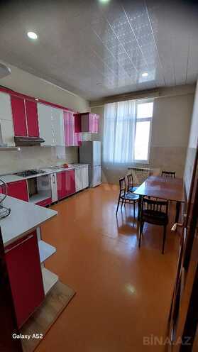 Сдаётся 3-комн. новостройка 120 м², м. Иншаатчылар, photo 12 from 19