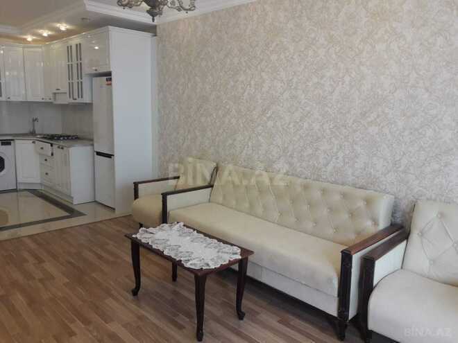 Сдаётся 2-комн. новостройка 70 м², м. 8 ноября, photo 1 from 8