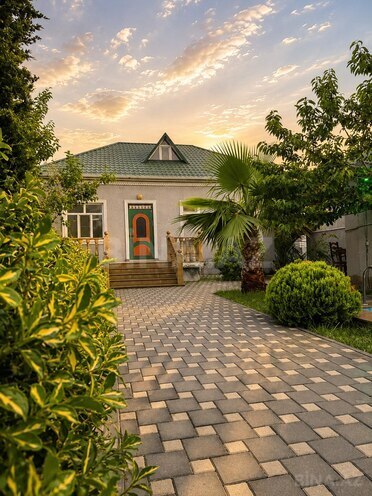 Satılır 3 otaqlı həyət evi/bağ evi 120 m², Mərdəkan q., photo 1 from 13