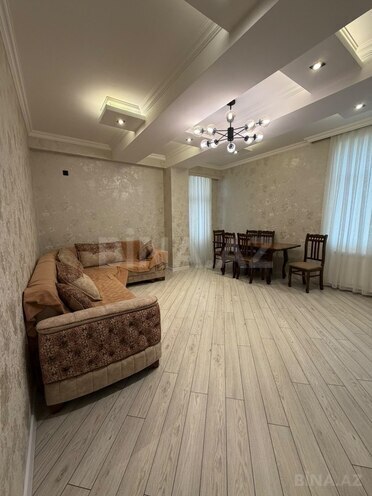 İcarəyə verilir 3 otaqlı yeni tikili 130 m², Xalqlar Dostluğu m., photo 1 from 24