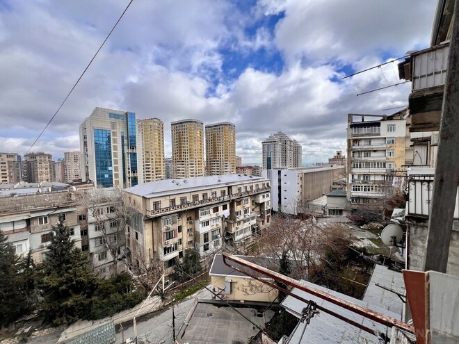 Satılır 3 otaqlı köhnə tikili 80 m², Nizami m., photo 29 from 30