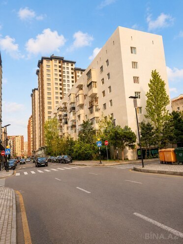 Продаётся 3-комн. новостройка 100 м², м. Шах Исмаил Хатаи, photo 1 from 19