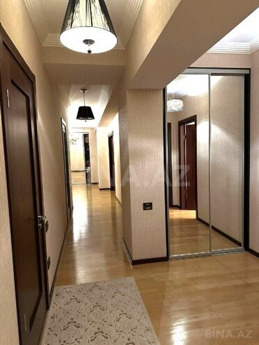 Satılır 4 otaqlı yeni tikili 195 m², 28 May m., photo 14 from 17