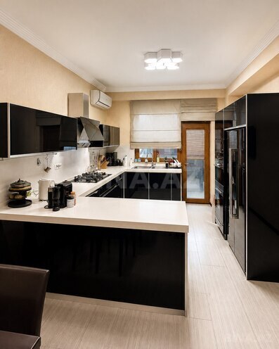 Satılır 4 otaqlı yeni tikili 195 m², 28 May m., photo 9 from 17