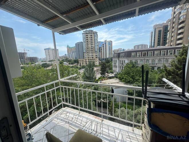 Сдаётся 3-комн. вторичка 70 м², м. Низами, photo 11 from 13