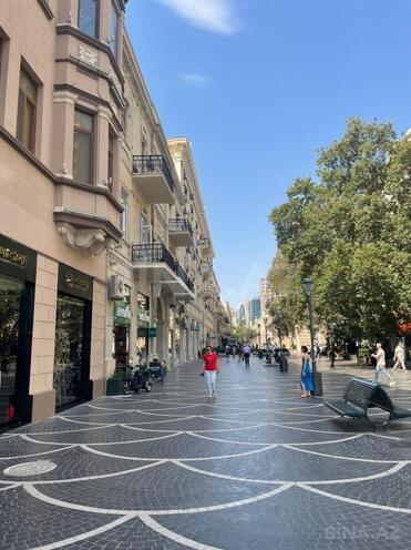 Satılır 4 otaqlı köhnə tikili 110 m², Sahil m., photo 6 from 21