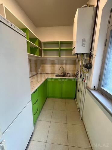 Satılır 4 otaqlı köhnə tikili 110 m², Sahil m., photo 20 from 21