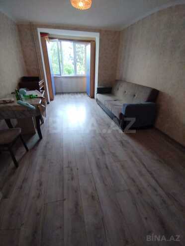 Продаётся 1-комн. вторичка 40 м², м. Нефтчиляр, photo 1 from 7